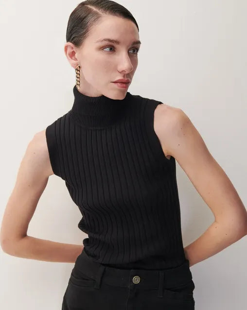 Top Tejido Sin Mangas Cuello De Tortuga Negro