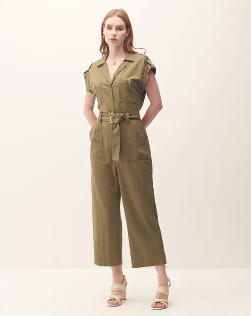 Jumpsuit Verde Militar Cuello Camisero Cinturón Y Charreteras